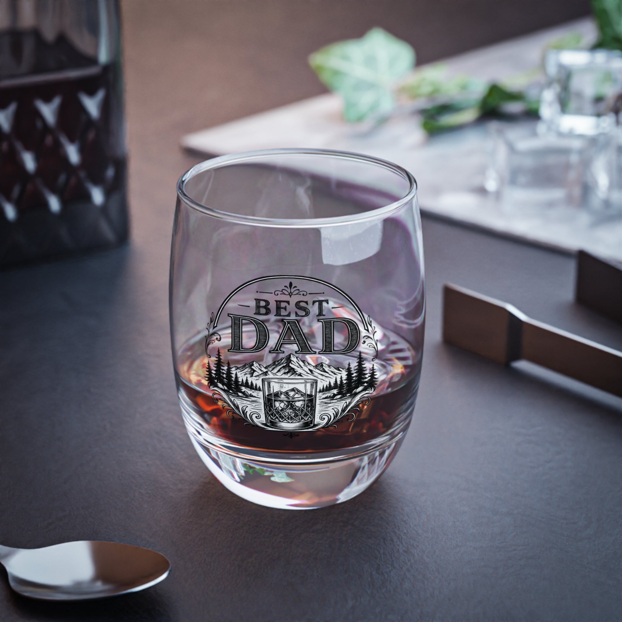 Best Dad Whiskey Glass – Rustic Camping Whiskey Tumbler Gift for Father’s Day